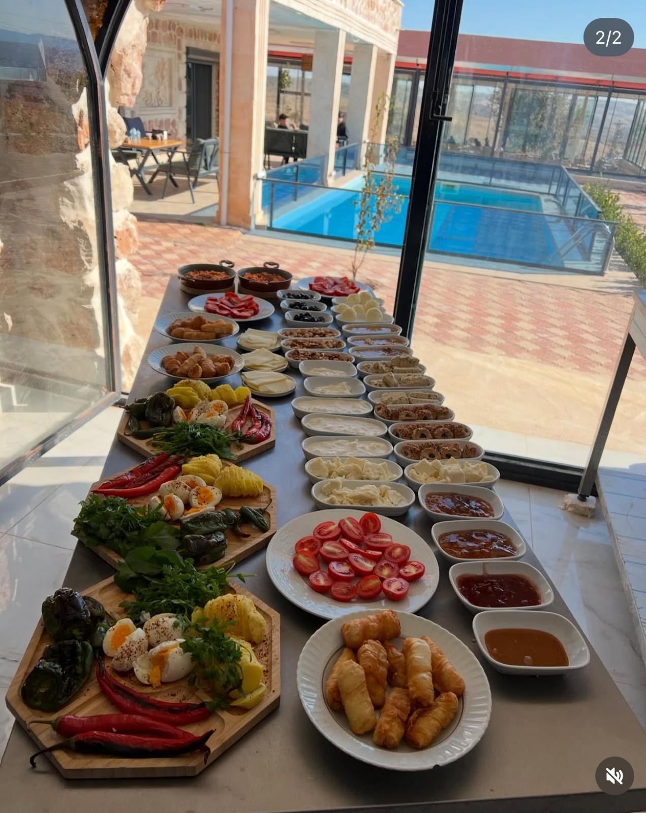 Yöresel Serpme Kahvaltı