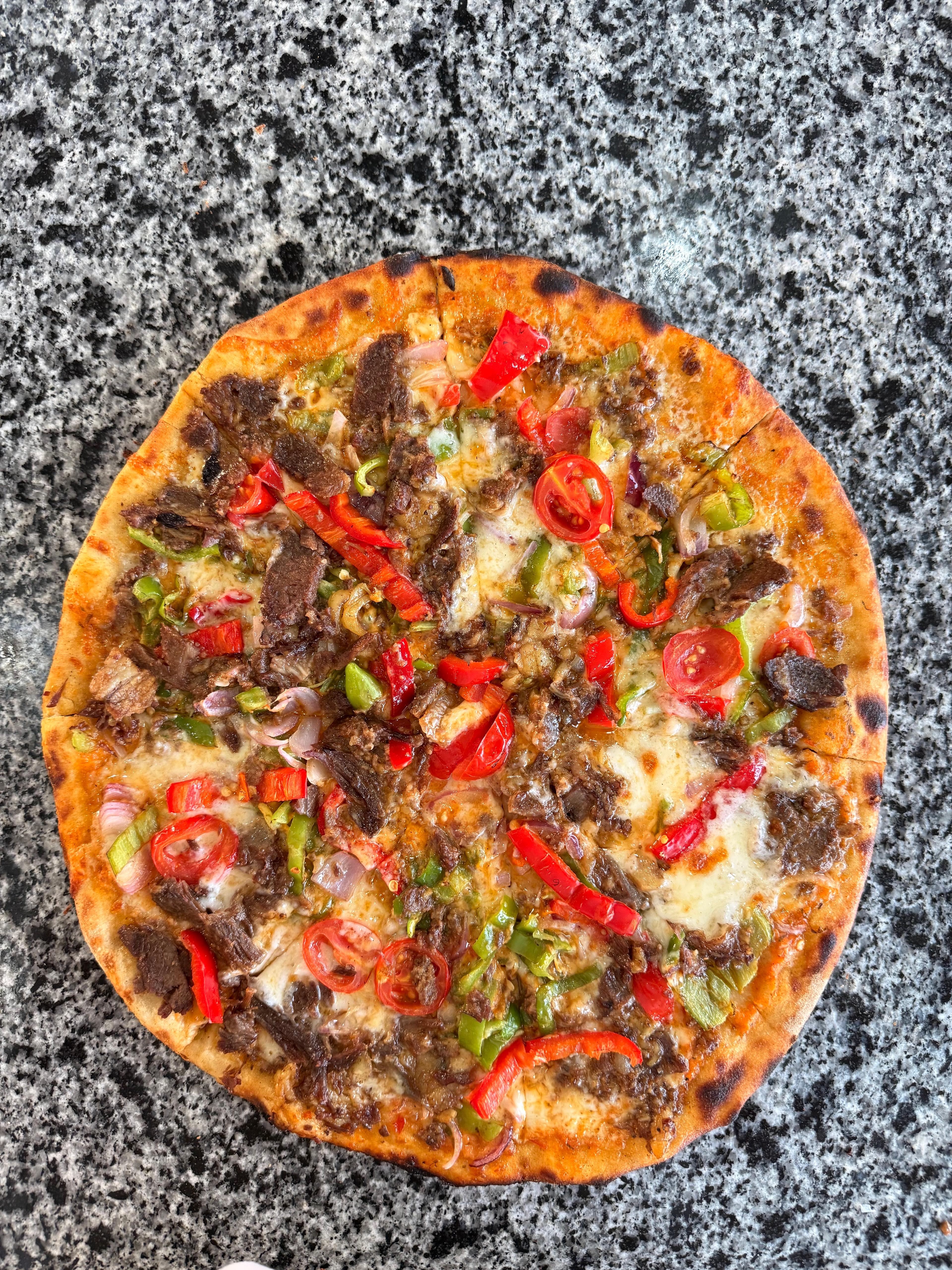 Kavurmalı Pizza